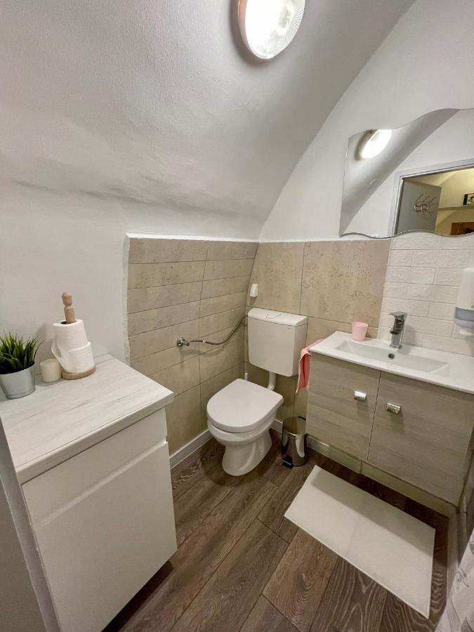 Basicpoint Residence Budapest Esterno foto